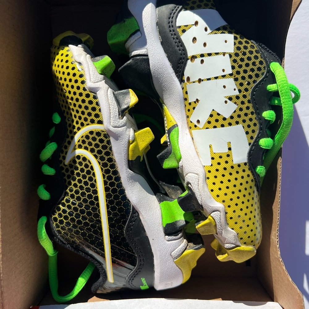 Nike Baseball Cleats Size 10